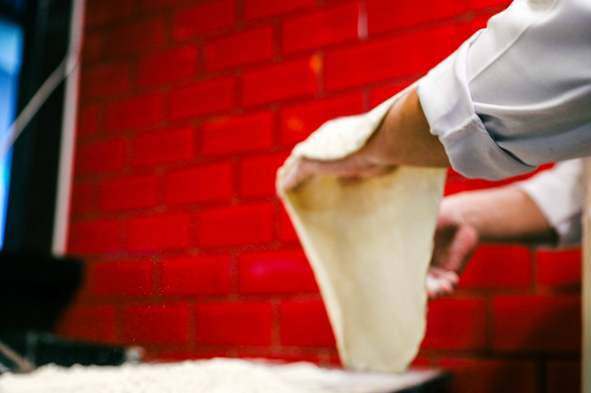 Che farina serve per la pizza cotta nel forno a legna