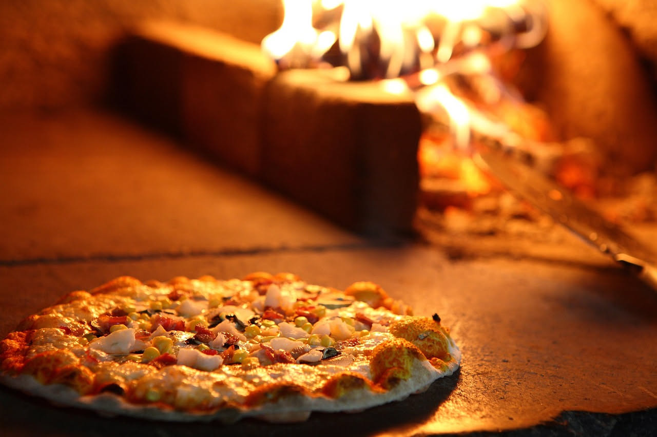 Come funziona un forno a cupola: la fisica dietro la pizza