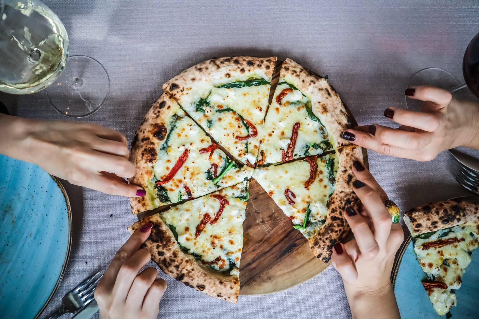 Pizza contemporanea in casa: cosa serve davvero e cosa è marketing