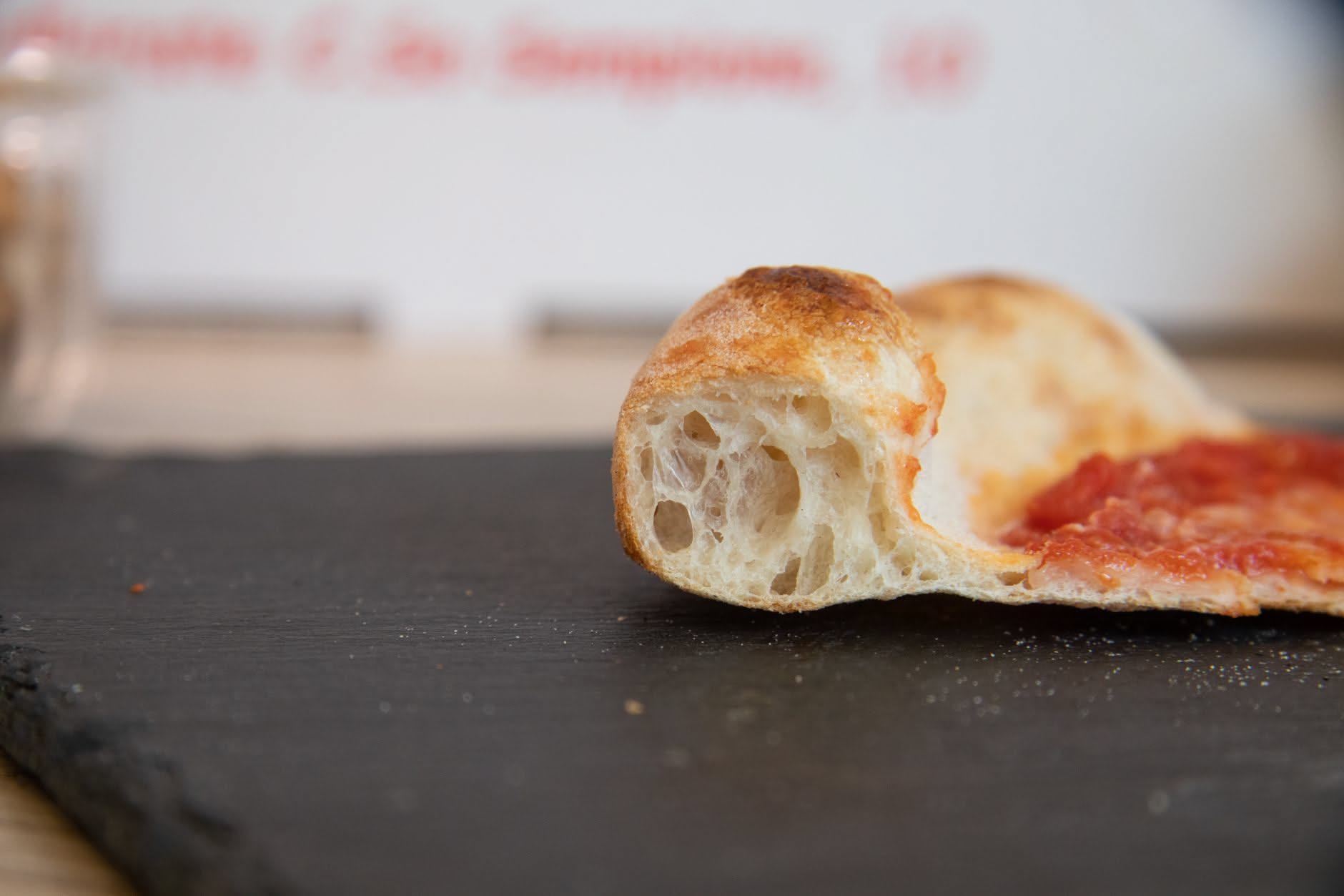 La pizza fritta in casa: temperatura dell'olio, tempi e sicurezza
