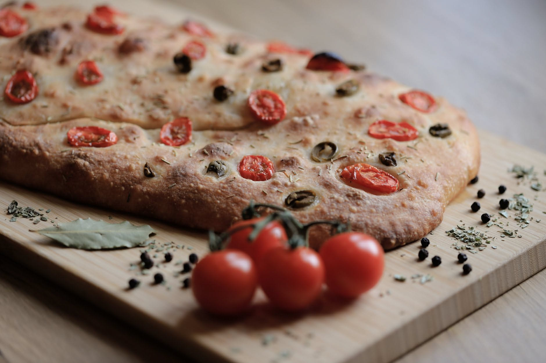 Pizzaiola: perché si chiama così e cosa c'entra con la pizza
