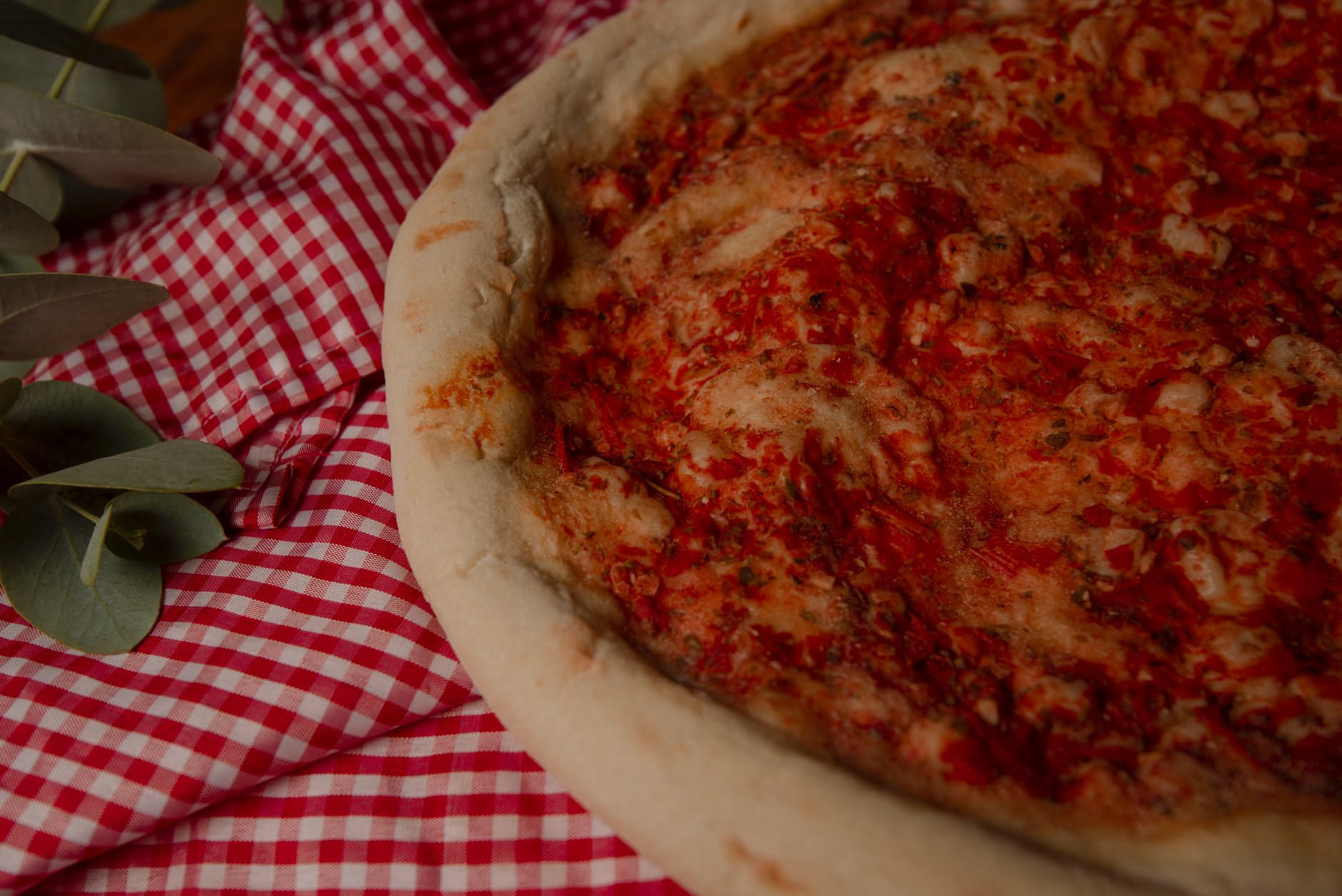 Pizza senza lievito: la ricetta pronta in mezz'ora